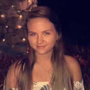 Meet your Posher, Savannah